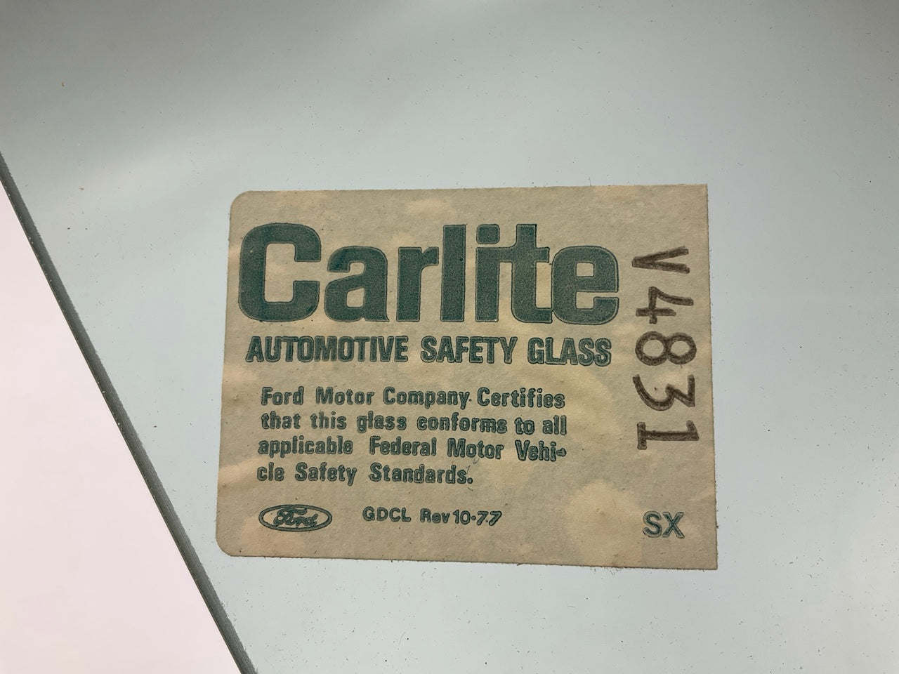 NOS - OEM Carlite V4831 Front Right Vent Window Glass 1973-79 F-250 F-350 Bronco