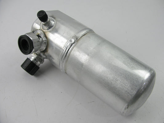 A/C Accumulator CARQUEST 208582 For 1993 Trans Sport, APV, Silhouette