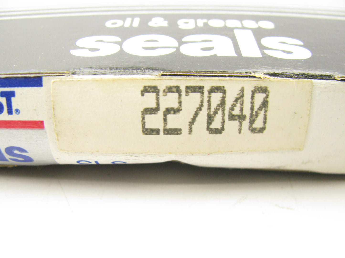 Carquest 227040 Engine Crankshaft Seal Rear