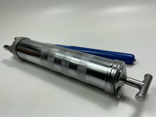 Carquest 30289 Manual Lever Action Grease Gun, 10,000 PSI, 6'' Extension