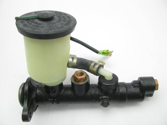 Carquest E150083 Brake Master Cylinder - 8/82-7/83 Toyota Corolla Coupe