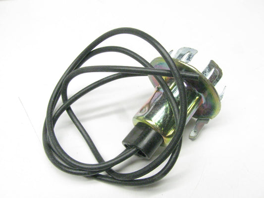 Carquest S-88 Brake Light, Taillight Bulb Socket Pigtail Connector