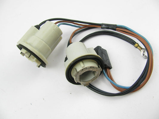 Carquest S76 Park Turn Signal Lamp Light Bulb Socket For 1973-1974 Buick Riviera