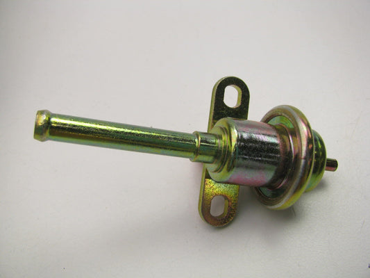 Carter 404-067 Fuel Pressure Regulator - 1989-1994 Geo Tracker 1.6L SOHC