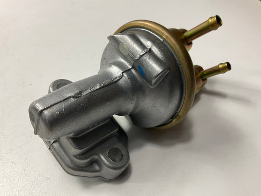 Carter M70069 Mechanical Fuel Pump For 1979-1981 Dodge Colt