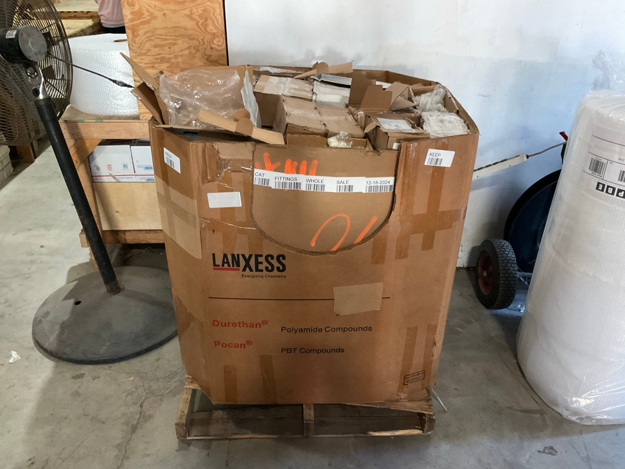 9860 Pcs - Wholesale Pallet Of Mixed Hydraulic Fittings For CAT Equipment 2100lb