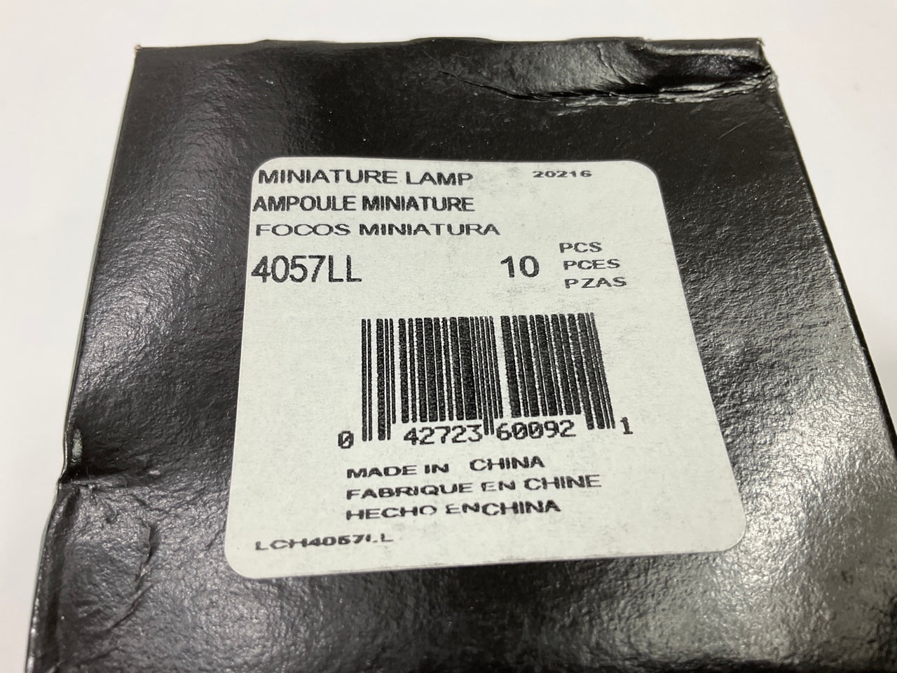 PACK OF 10 - Champion 4057LL Tail Light Bulbs / Turn Signal Light Bulbs