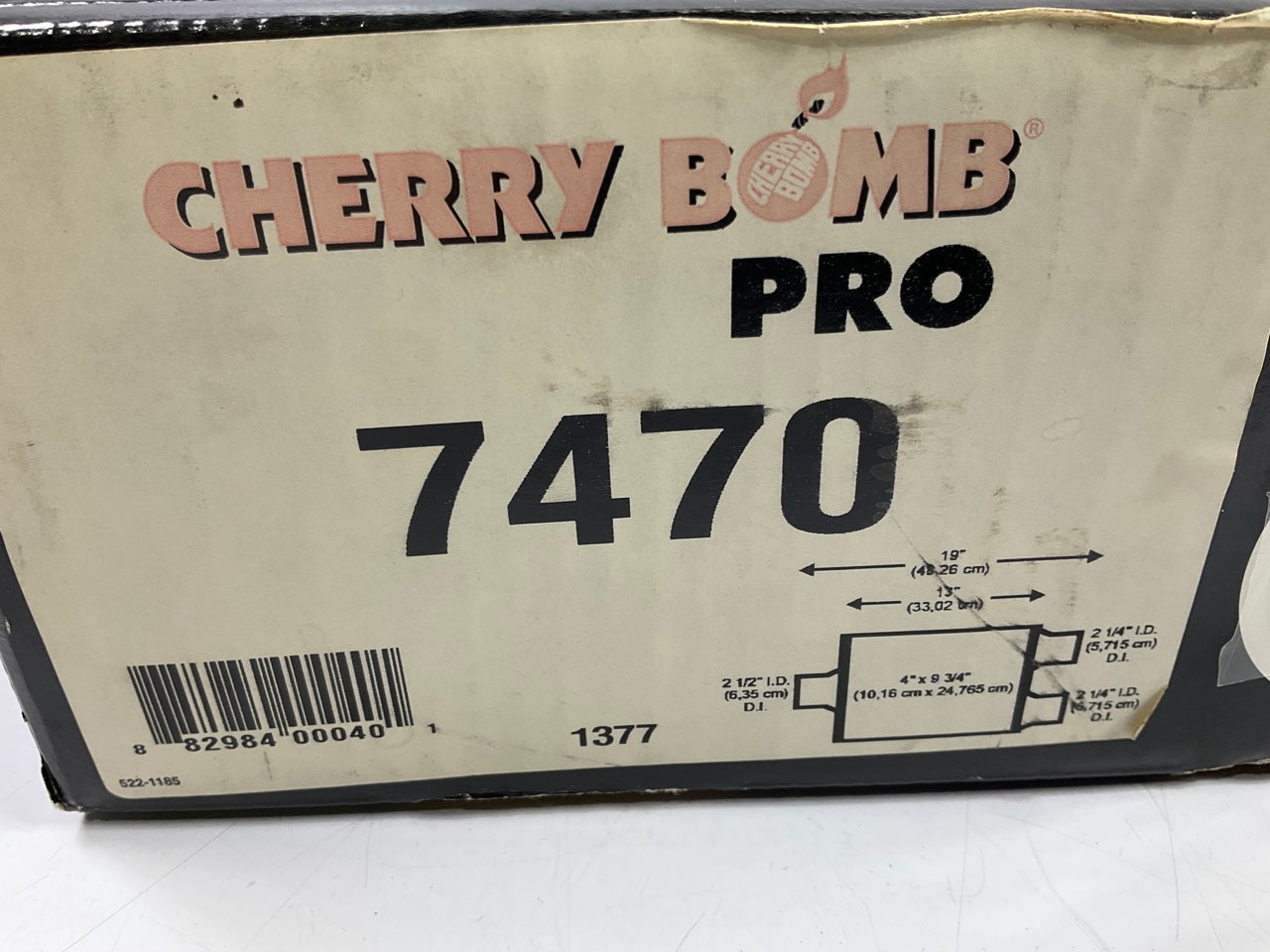 Cherry Bomb 7470 Muffler - 2-1/2'' Center Inlet, 2-1/4'' Dual Outlets, 19'' Long