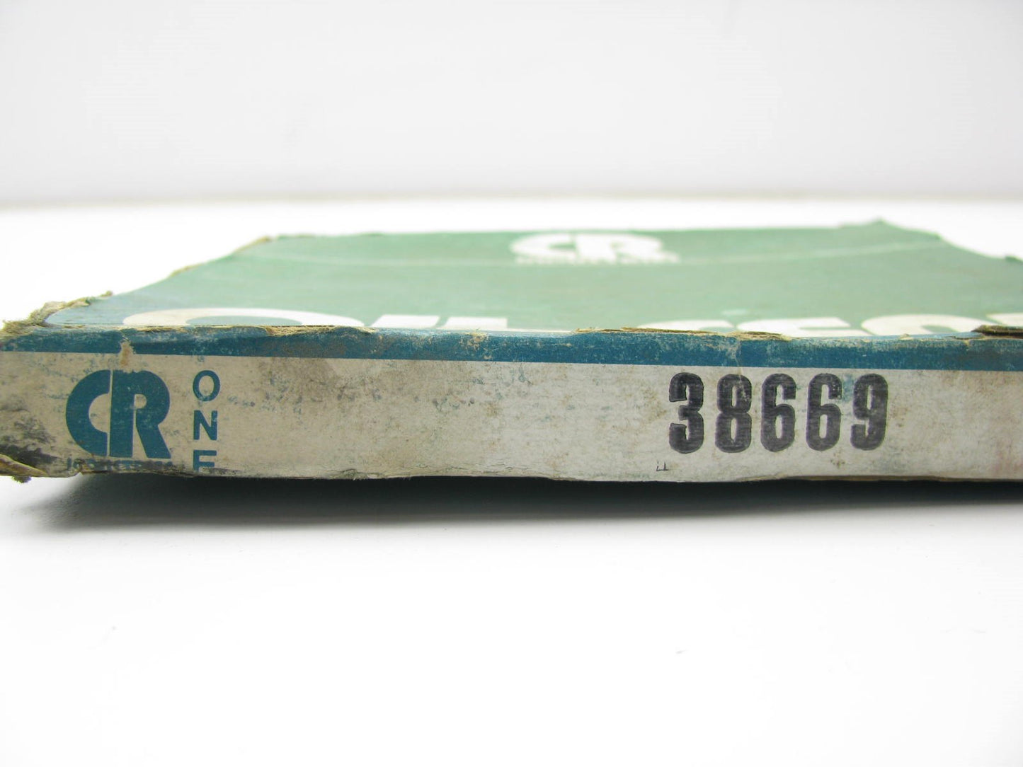 Chicago Rawhide 38669 Oil Seal - 3.875'' X 4.876'' X .500''