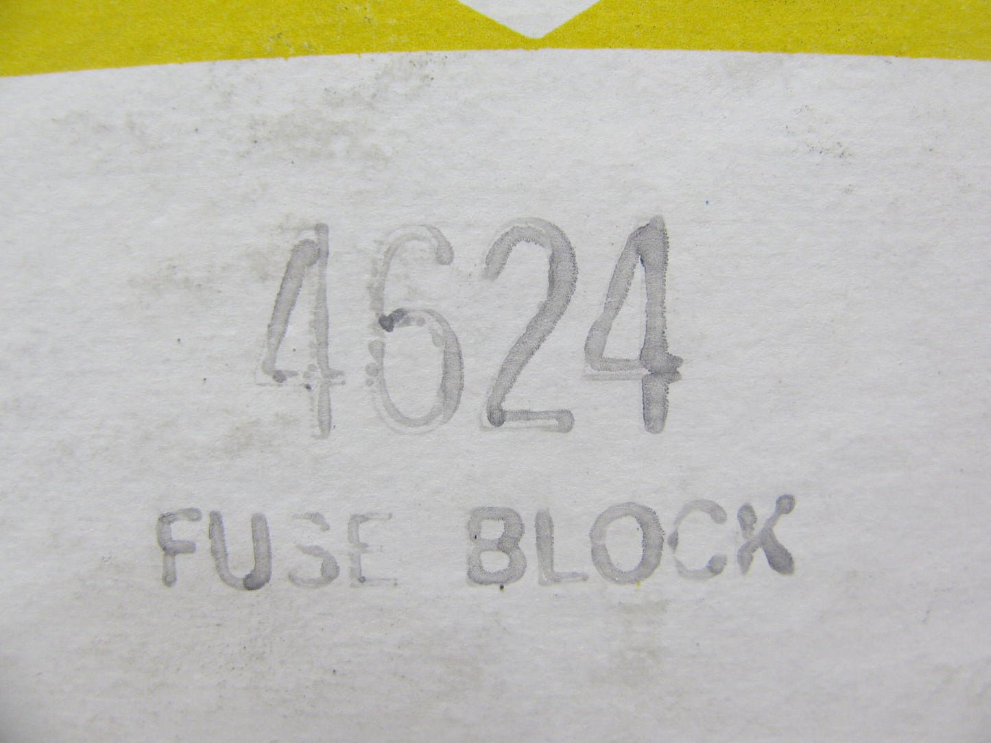 Cole Hersee 4624 Fuse Block Individual Hot Feed Steel 4-Gang