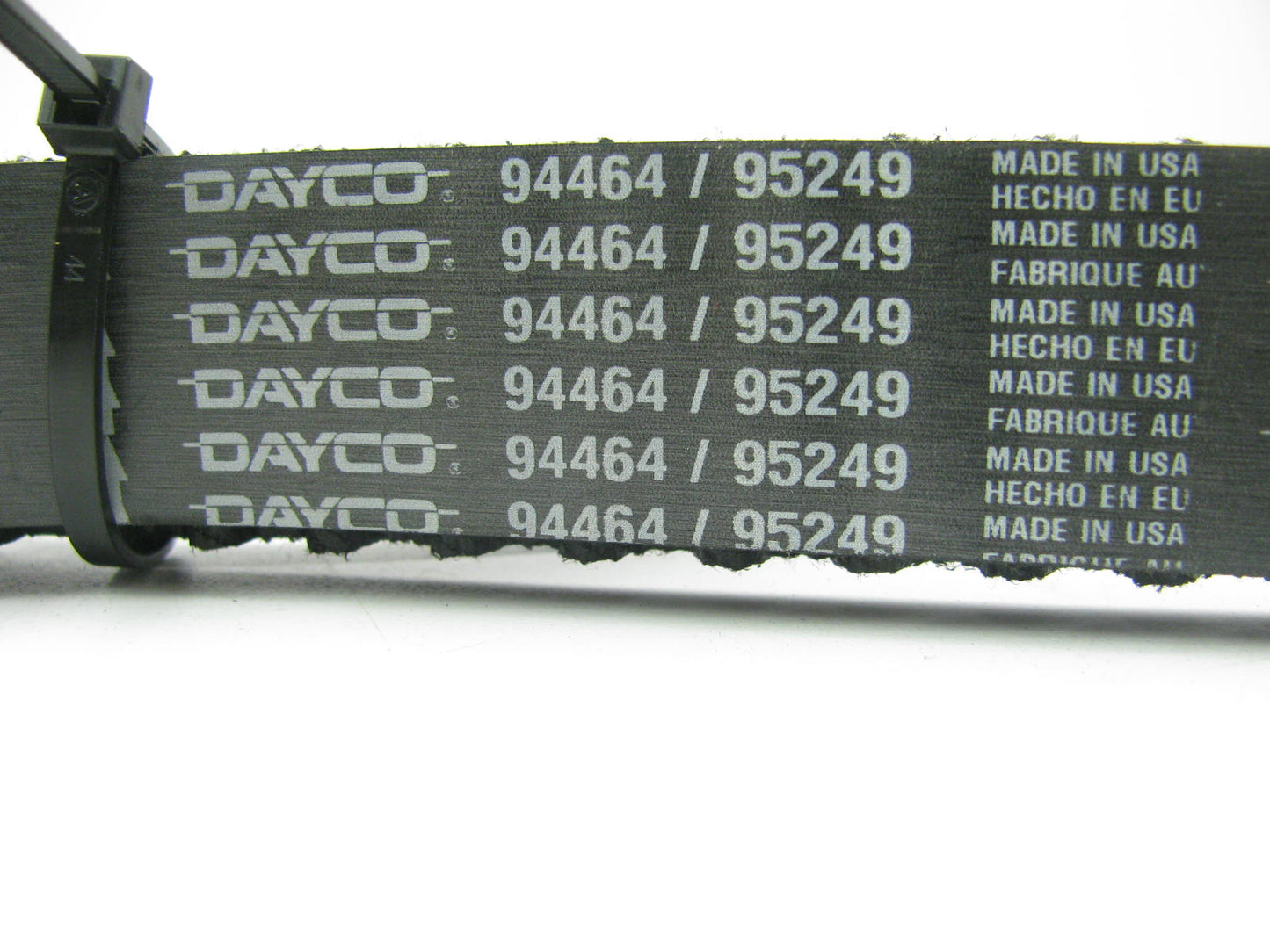 Dayco 94464 Engine Timing Belt For 1993-2004 Nissan Mercury 3.0L 3.3L-V6