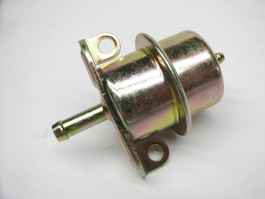 Delphi FP10227 Fuel Pressure Regulator For 1994-1995 Volvo 850 2.3L 2.4L-L5