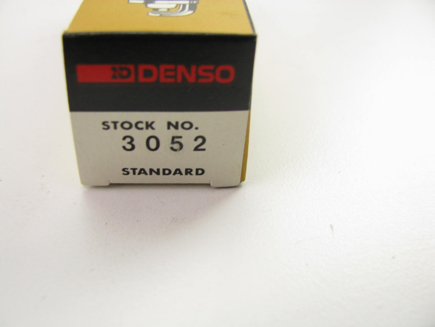 (10) Denso 3052 Spark Plugs