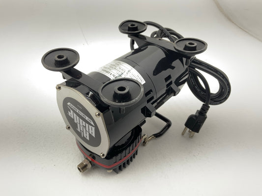 DeVilbiss 803285 - Gravity Dagr 1/8 Hp Air Compressor & Regulator Airbrush Kit