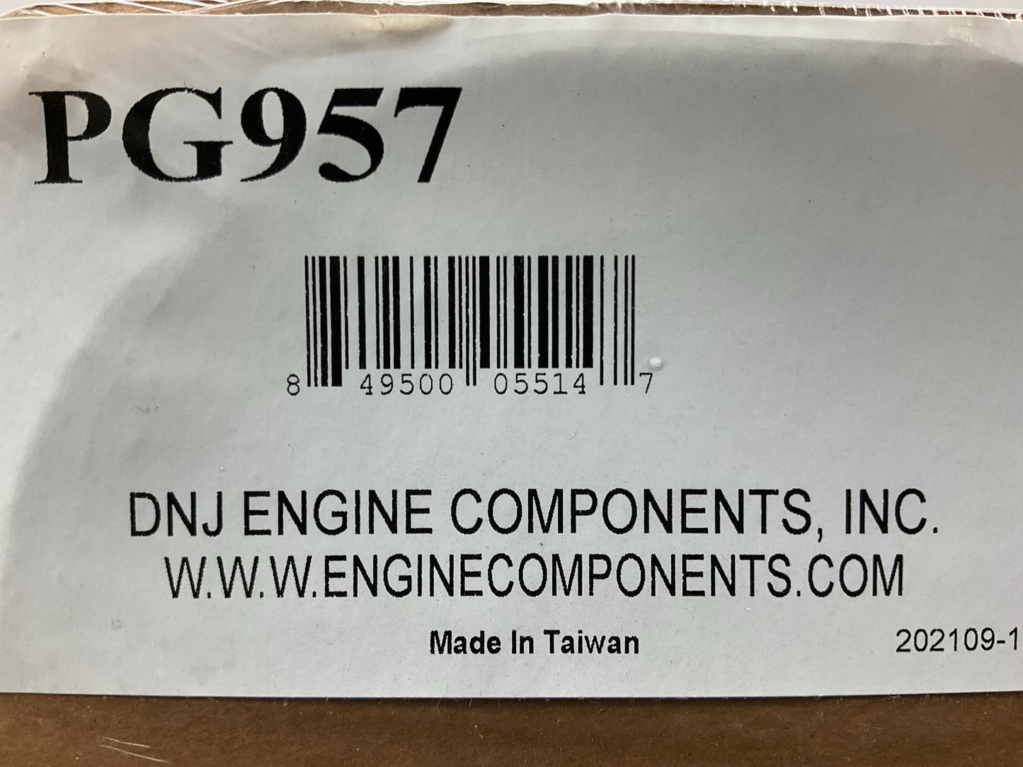 DNJ PG957 Engine Oil Pan Gasket For 1995-2004 Toyota Tacoma 2.4L 2.7L 2RZFE