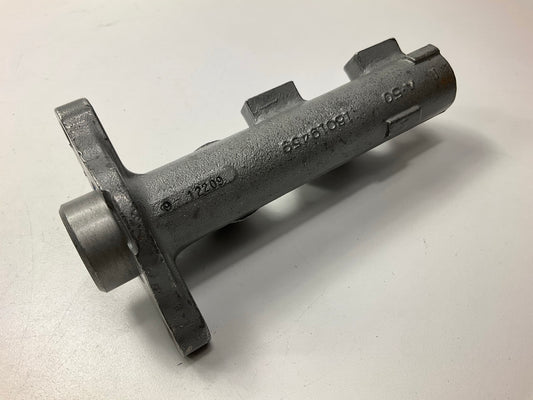 Duralast NM3067 Brake Master Cylinder W/O Reservoir