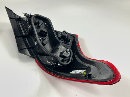 Eagle Eyes DS712-B000R Right Tail Light Lamp For 2012-2019 Nissan Versa SEDAN