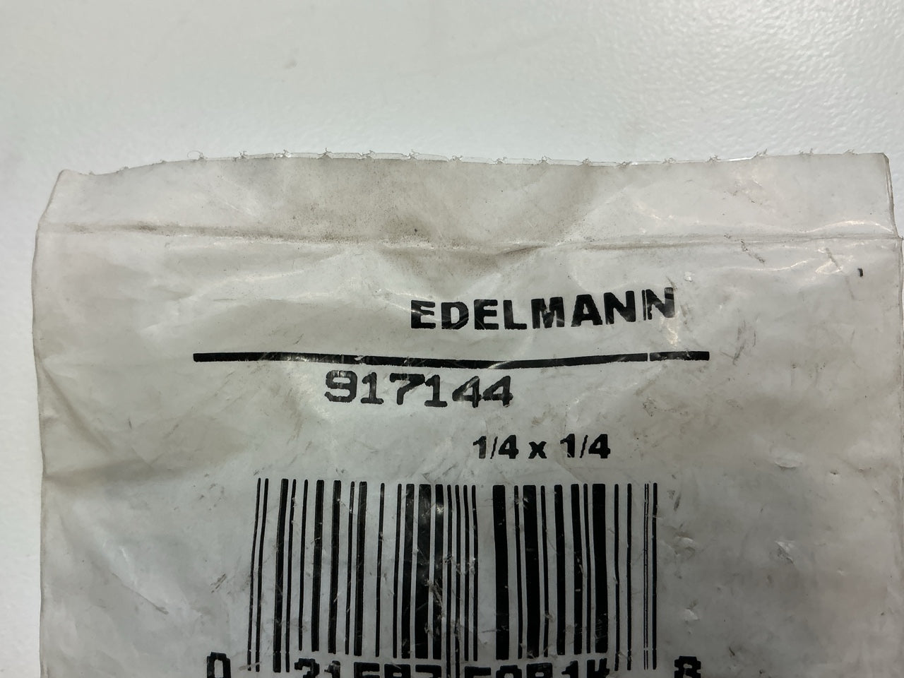 Edelmann 917144 Air Brake Fitting For Nylon Tubing 1/4'' X 1/4'' Thread