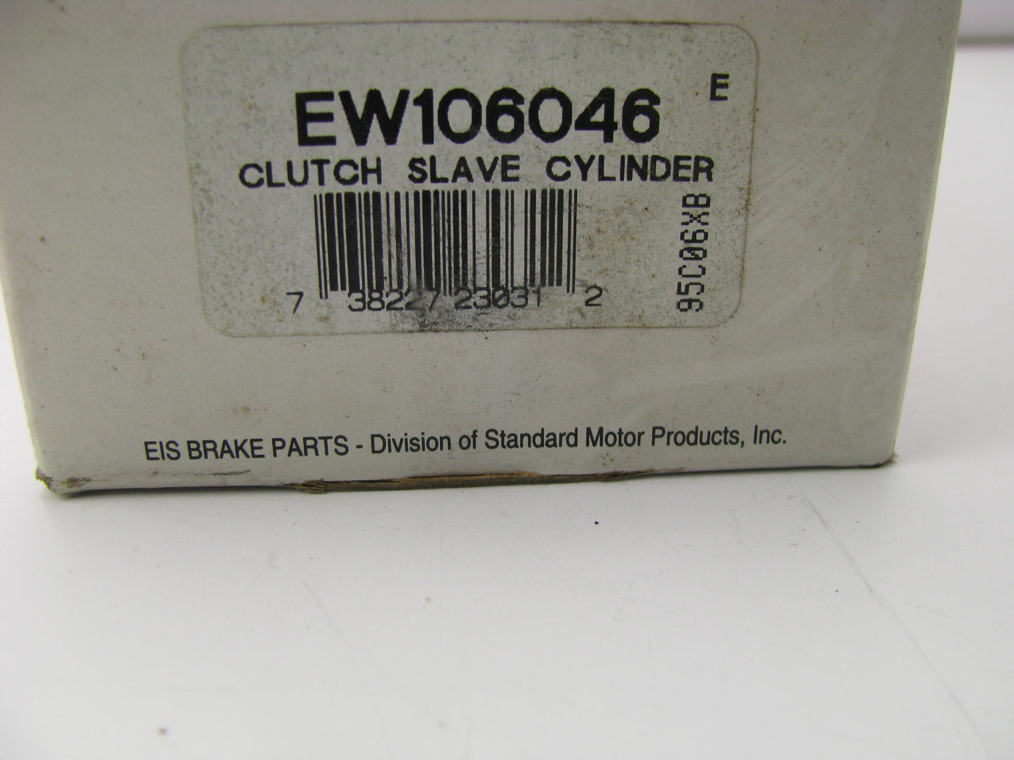 EIS EW106046 Clutch Slave Cylinder For 1978-82 Corolla 78-85 Celica 79-82 Corona