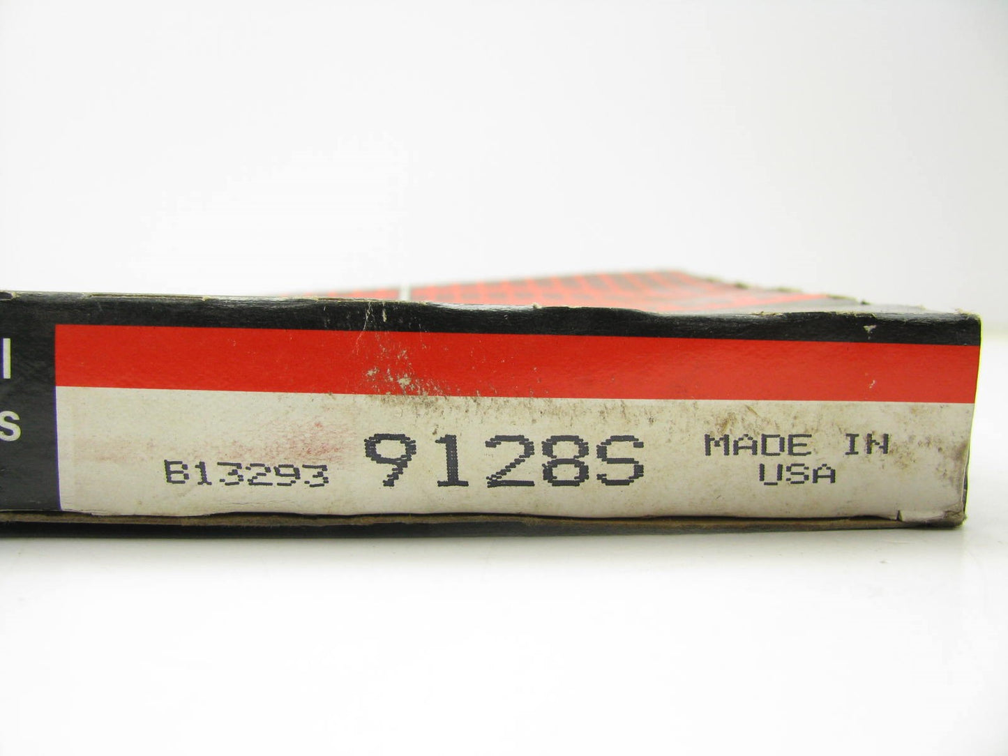 Federal Mogul 9128S Rear Wheel Seal - 5.506'' OD X 4.166'' ID X 0.6'' W