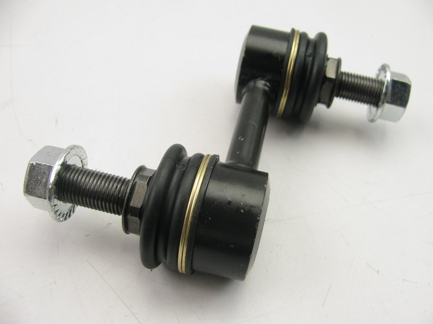 Federal Mogul Front Sway Bar Links PAIR For 2014-2019 Infiniti QX80 K750146-2