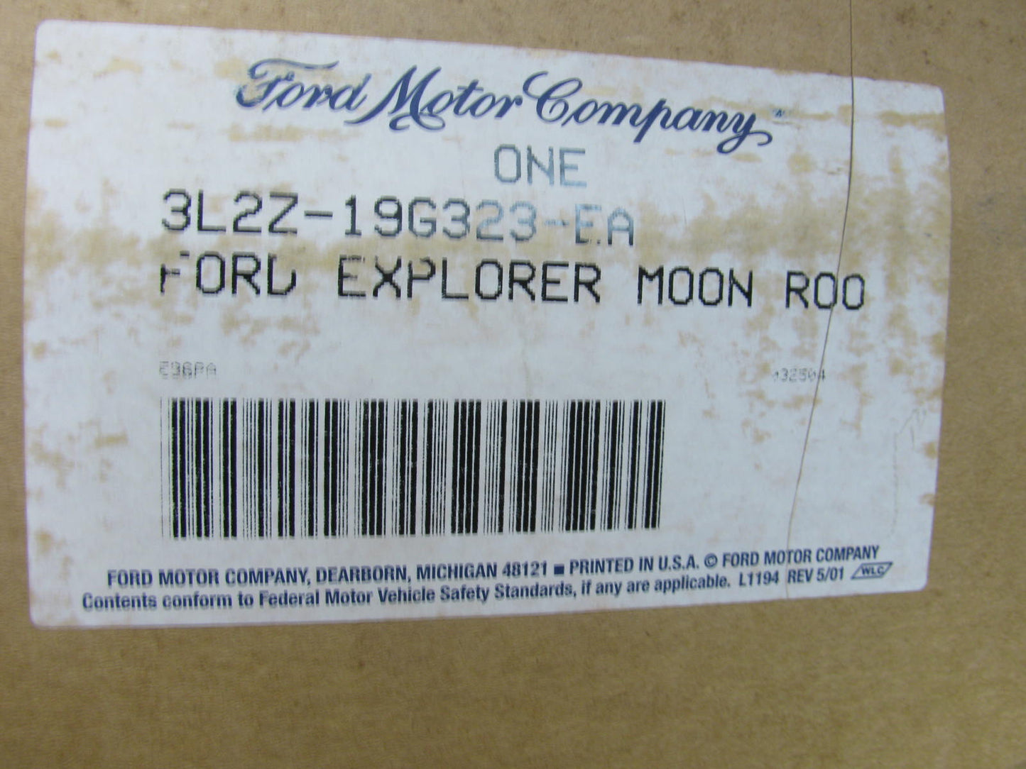 NEW Ford 3L2Z-19G323-EA REAR Overhead DVD CD Flip Down Screen Entertainment Kit