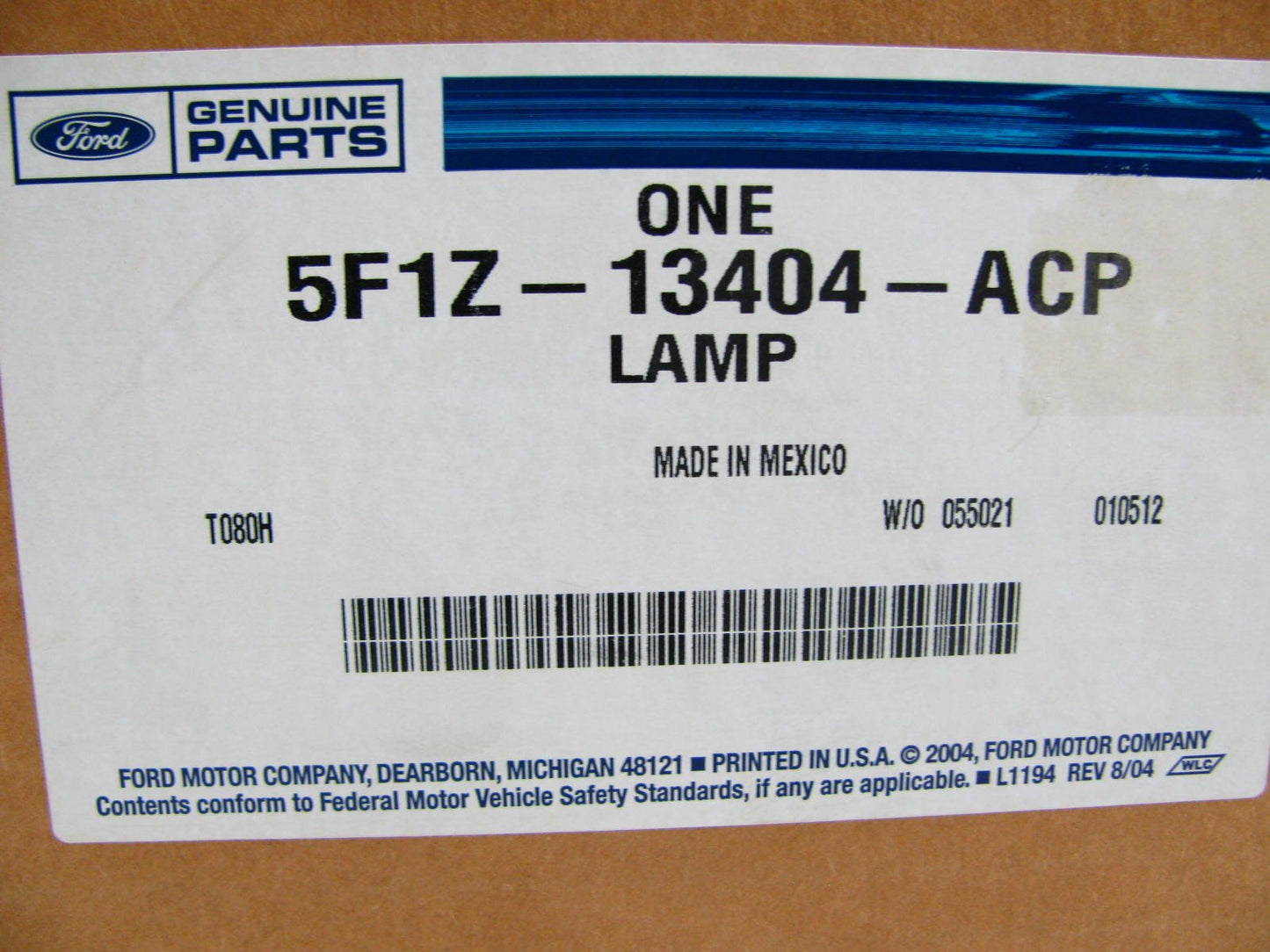 NEW - OEM Ford 5F1Z-13404-ACP RIGHT Tail Light Lamp 2004-2007 Taurus Sedan