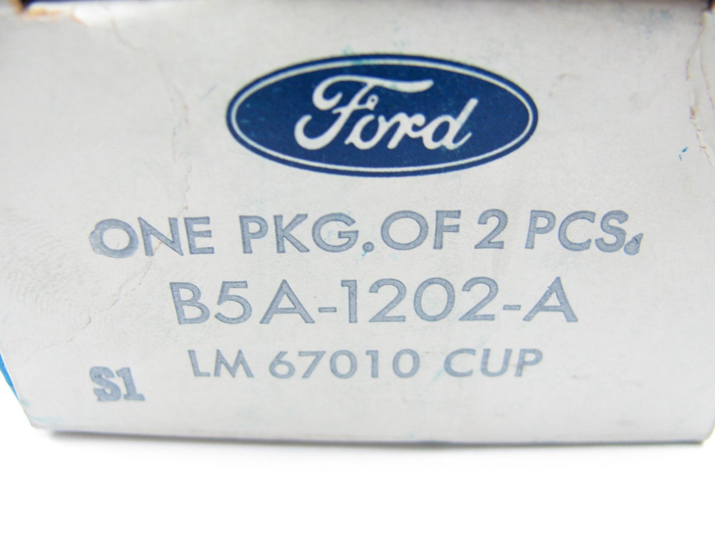 SET OF 2 PCS - NOS OEM Ford B5A-1202-A Inner Wheel Bearing Race