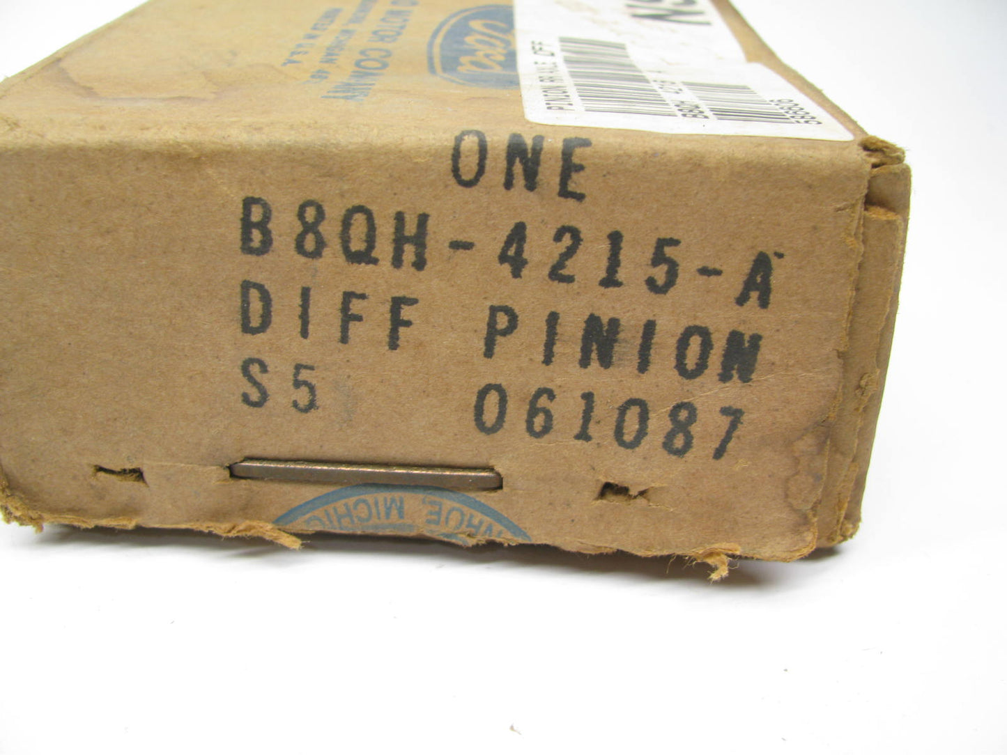 NEW OEM Ford B8QH-4215-A Differential Pinion Gear - Timken RT241 RT341 Rear Axle
