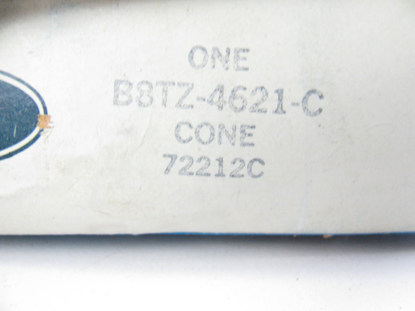 NEW GENUINE OEM Ford B8TZ-4621-C REAR Axle Differential Bearing - HEAVY DUTY