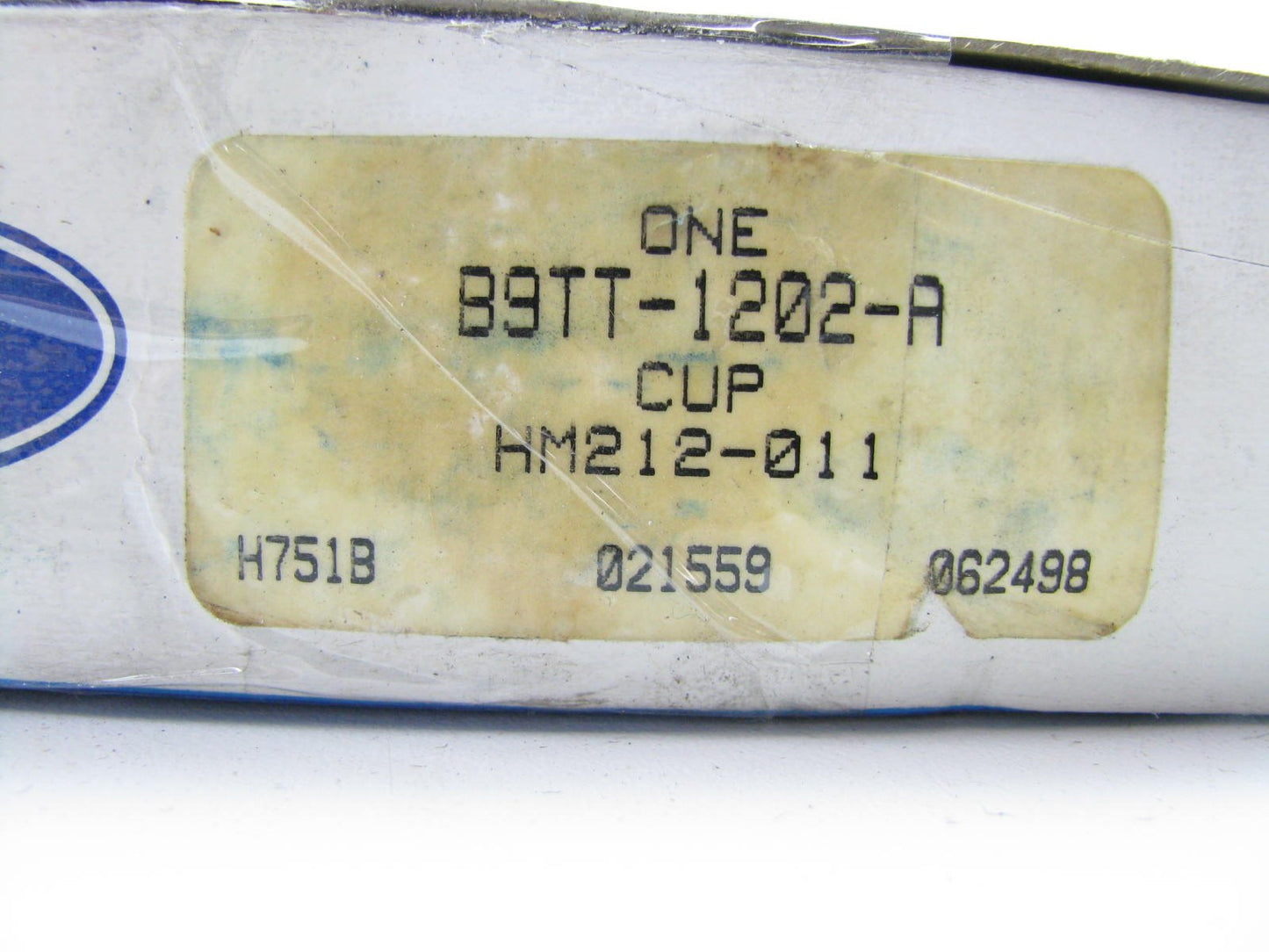 NEW GENUINE OEM Ford B9TT-1202-A FRONT INNER Wheel Bearing Race