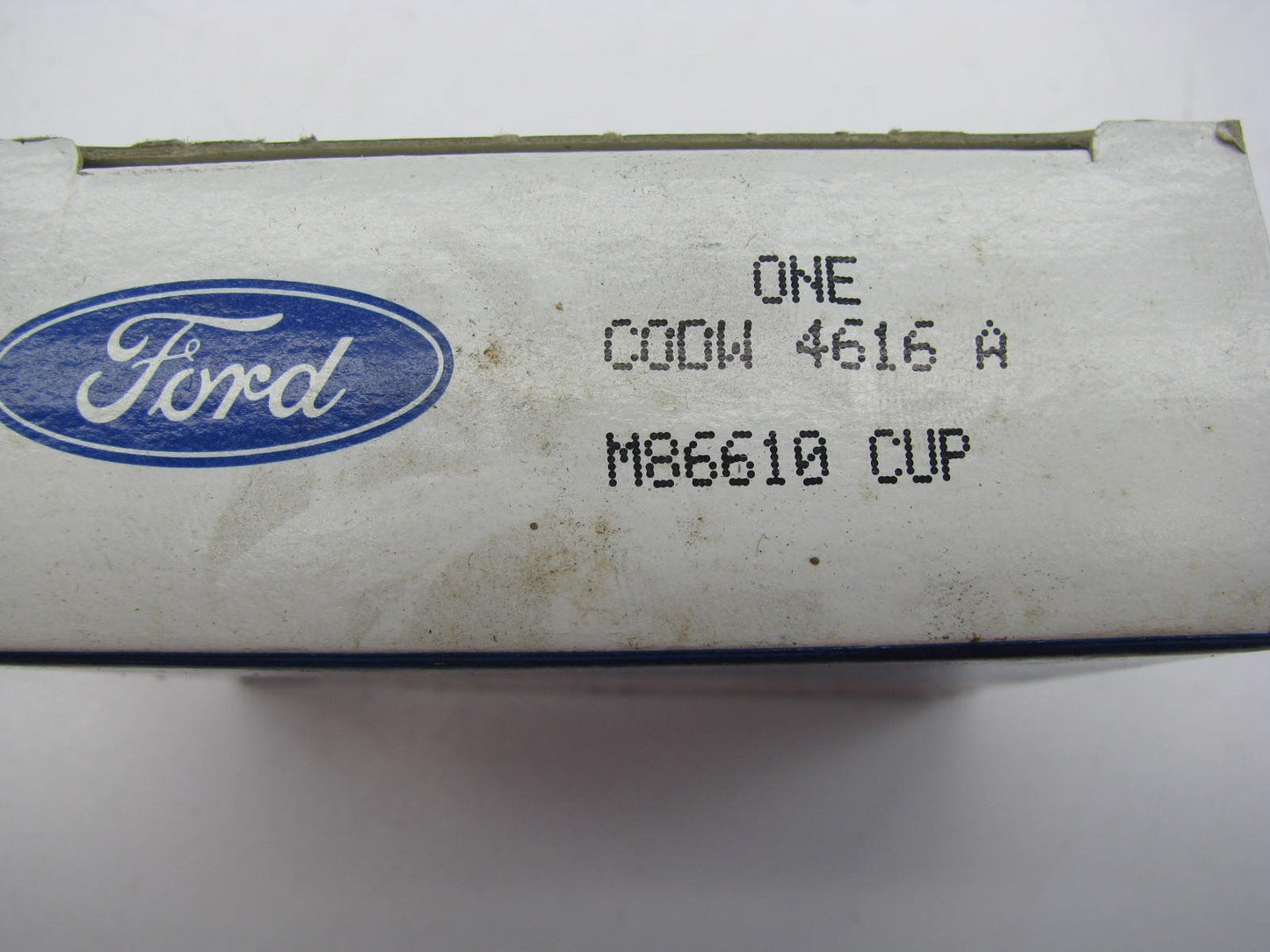 NEW - OEM Ford C0DW-4616-A Pinion Axle Bearing Race
