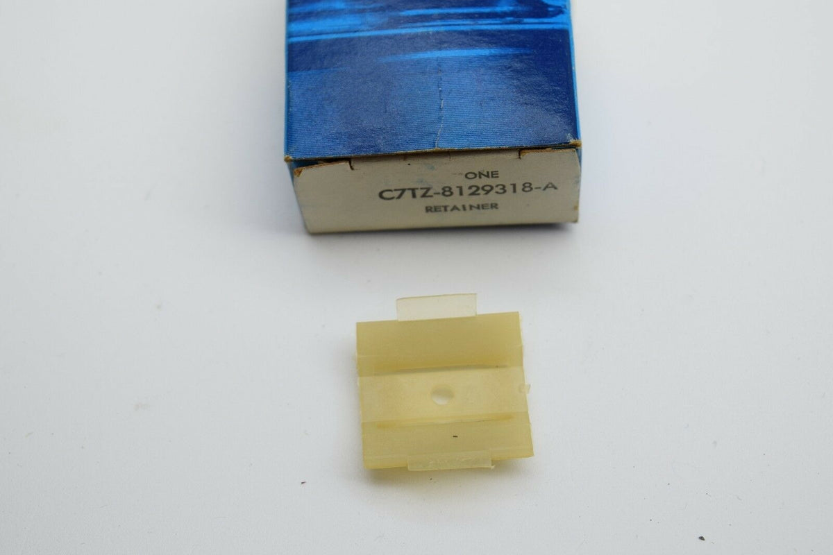 NOS - OEM Ford C7TZ-8129318-A Moulding Retainer 1967-1967 F-100 F-250