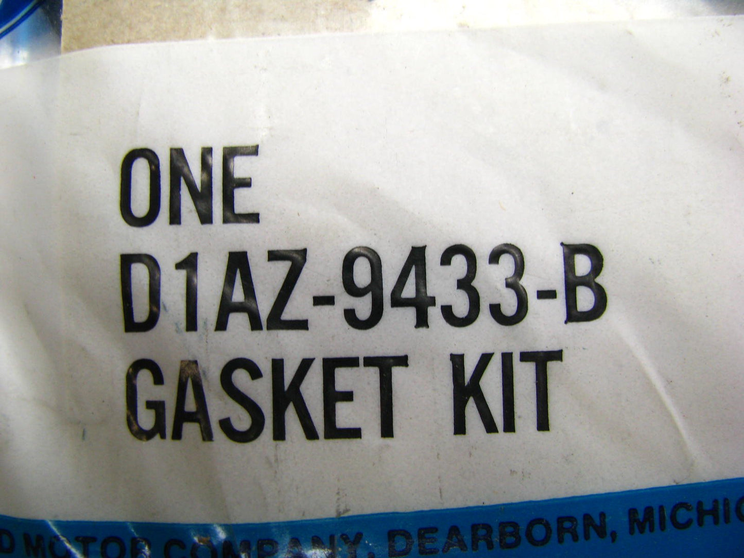 Genuine OEM Ford D1AZ-9433-B Engine Intake Manifold Gasket Set
