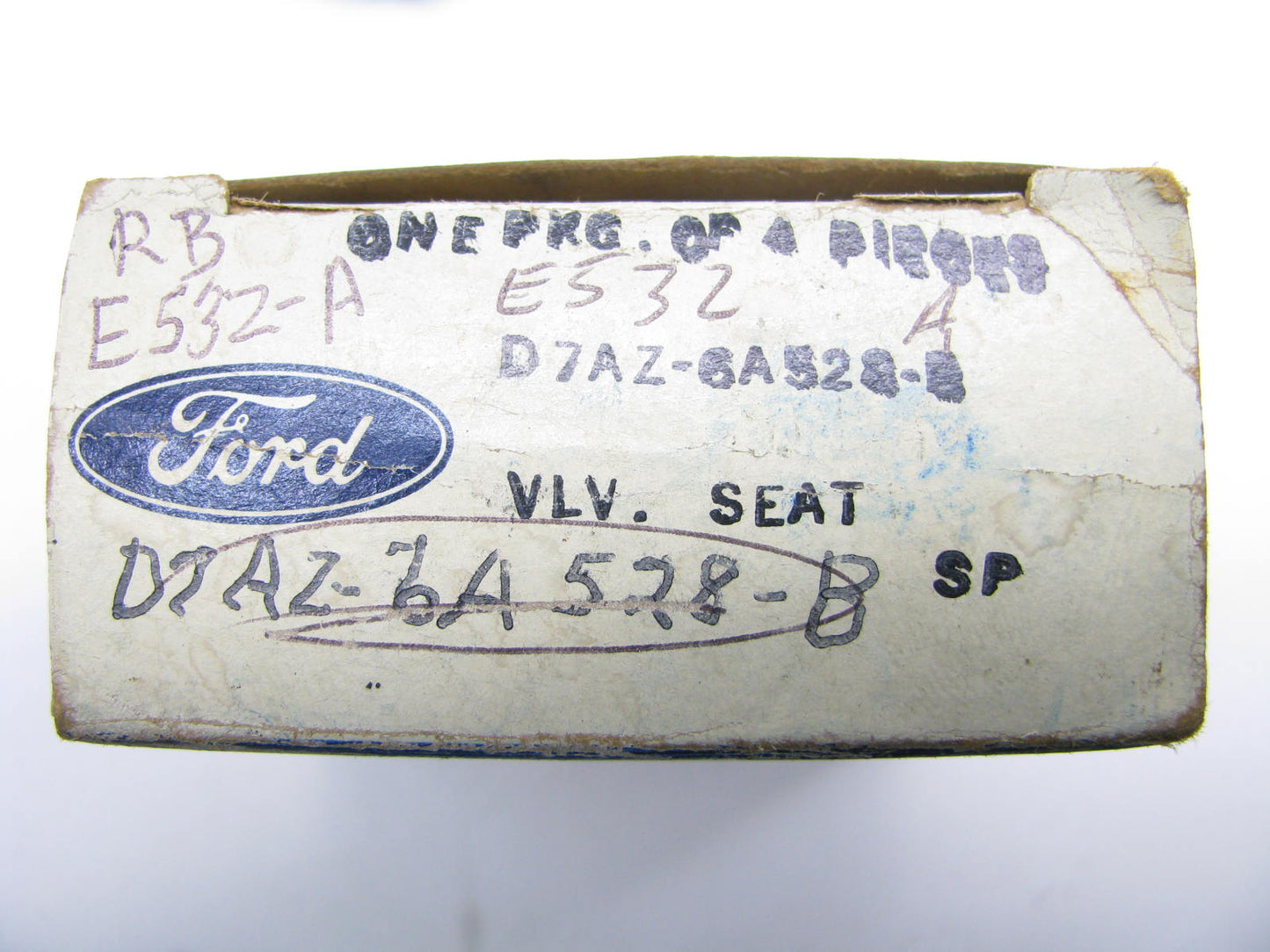 (4) NEW - OEM Ford D7AZ-6A528-B Engine Rocker Arm Pivot