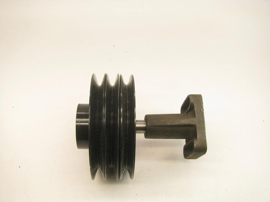 NEW - OEM Ford D8HZ-8625-B / D7HT-8625-AA Water Pump Pulley & Fan Bracket