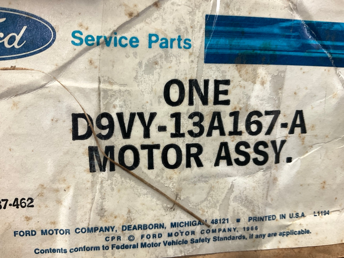 NOS - OEM Ford D9VY-13A167-A Front Right Headlamp Motor 1974-1979 Continental