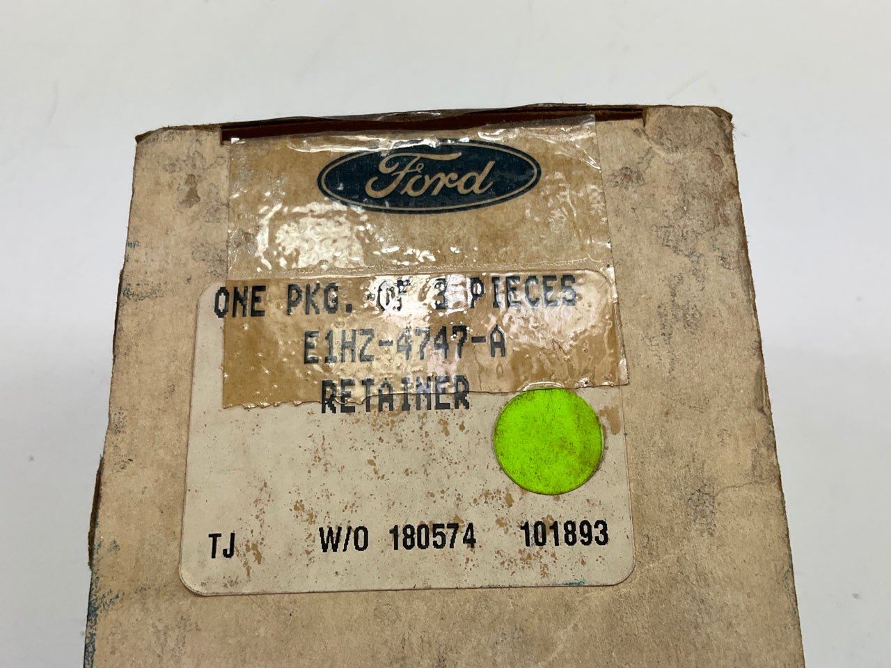 NEW - OEM Ford E1HZ-4747-A 2 Speed Rear Axle Shift Control Switch Retainer