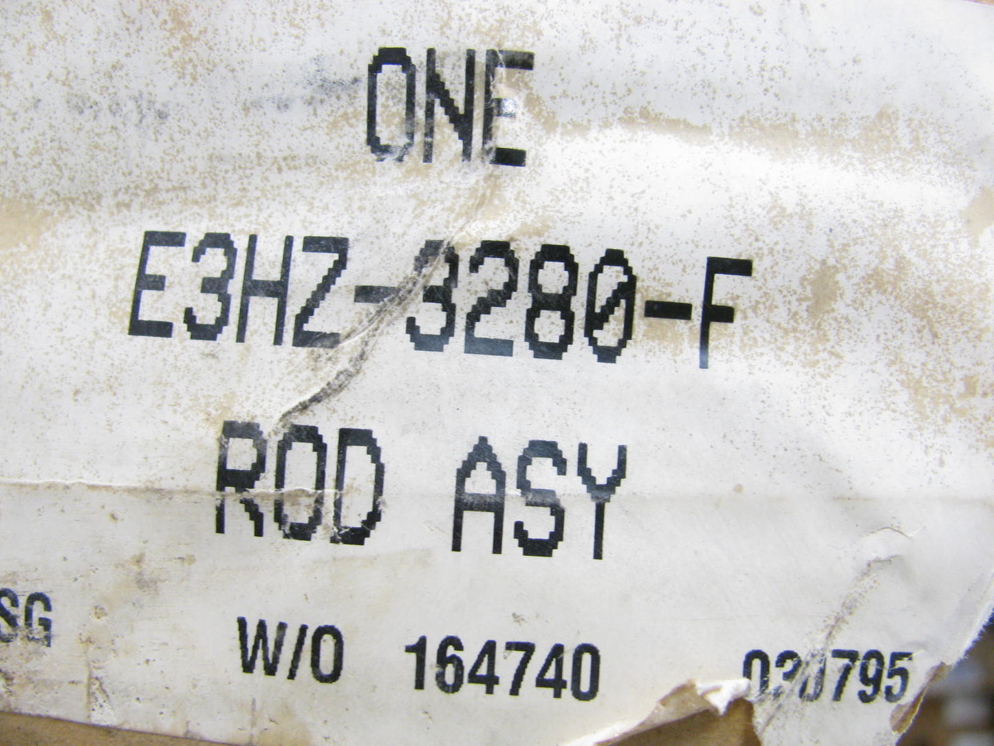NEW - OEM Ford E3HZ-3280-F Spindle Connecting Rod 1980-1986 C-F-L600/900 7M