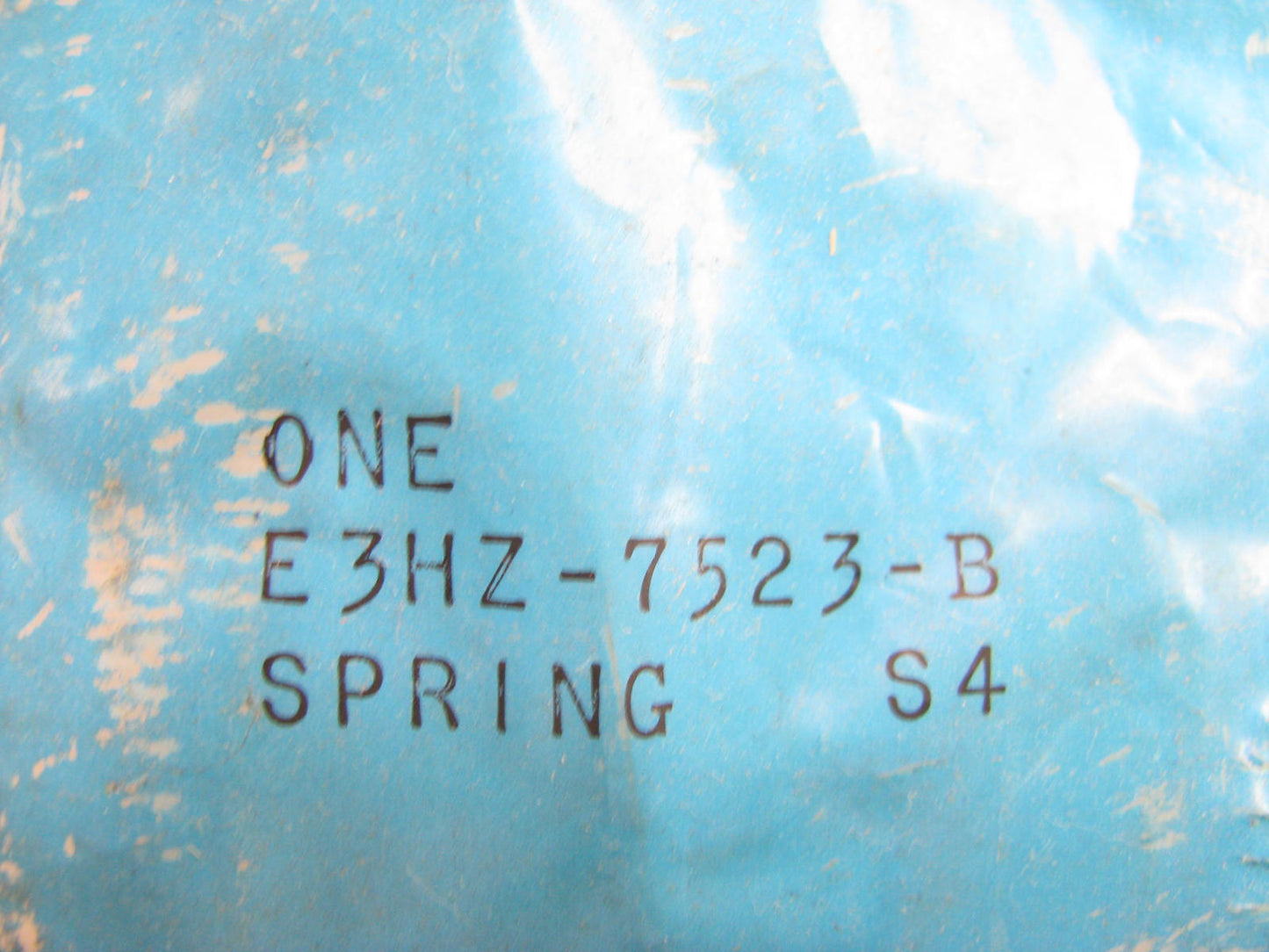 NEW - OEM Ford E3HZ-7523-B Clutch Release Retracting Spring 1983-90 F-FT800/900