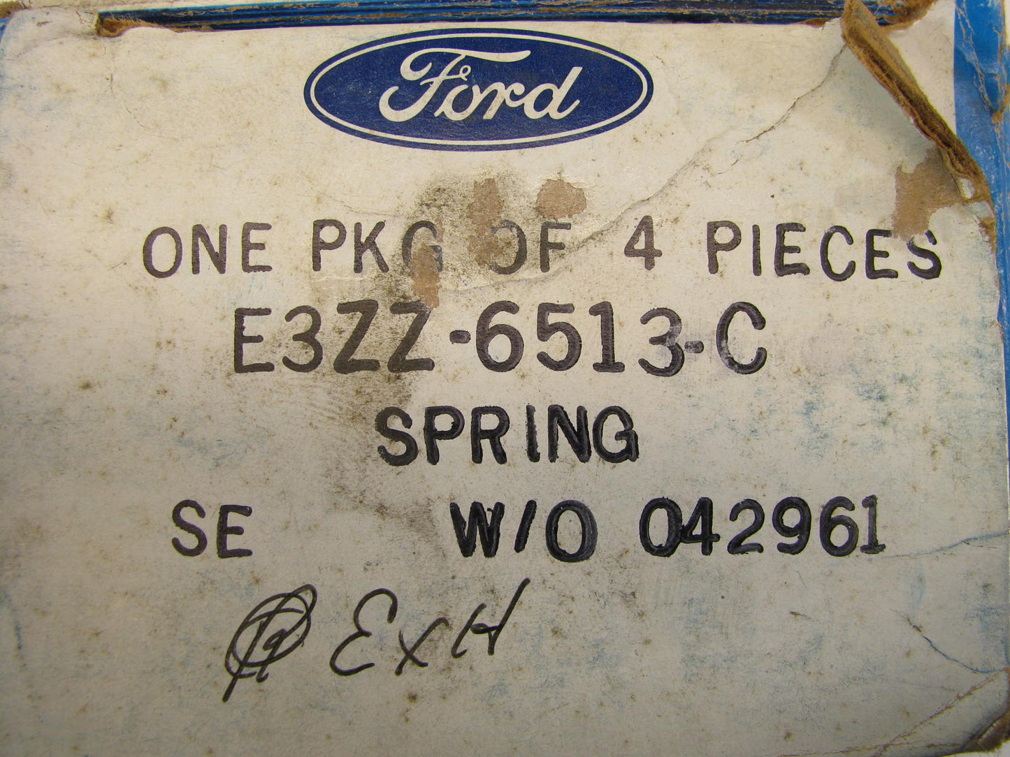 (8) NEW - OEM Ford E3ZZ-6513-C Exhaust Valve Spring 1985-1994 Mustang 5.0L