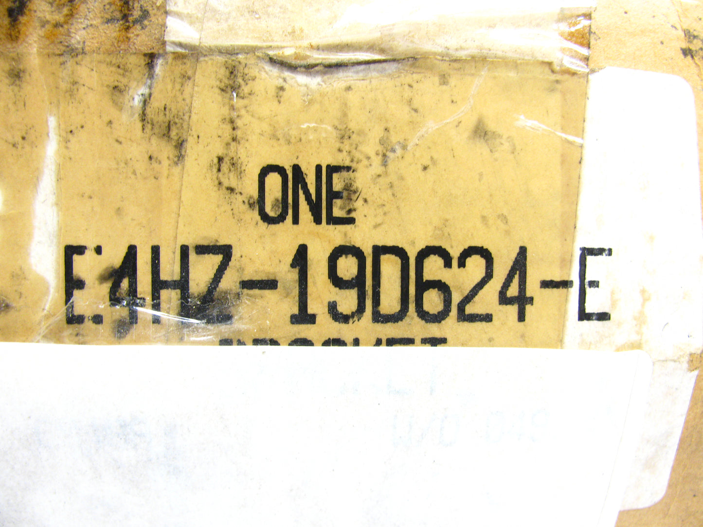 NOS OEM Ford A/C Compressor Bracket E4HZ-19D624-E