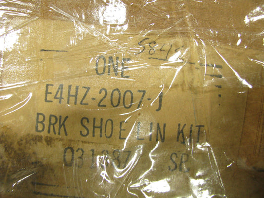 NEW - OEM Ford E4HZ-2007-J Rear Drum Brake Shoe Lining Kit - Lucas 15'' X 6''