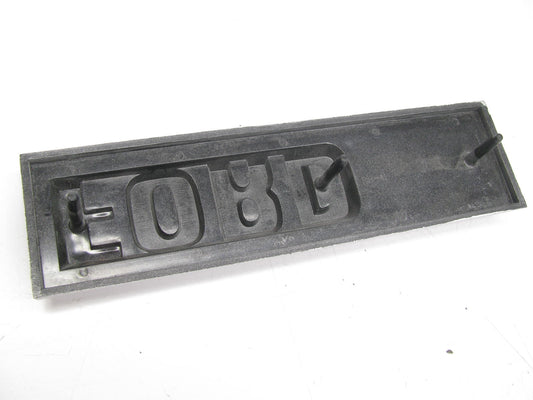 NEW - OEM Ford E5HZ-16720-N RH ''FORD F-900'' Name Plate 1980-1990 F-900 FT-900