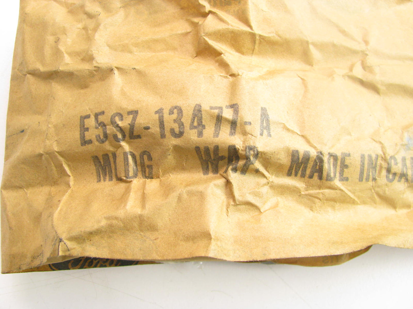 New Genuine OEM NOS Rear Left Tail Light Lamp Moulding 85-86 Cougar Thunderbird