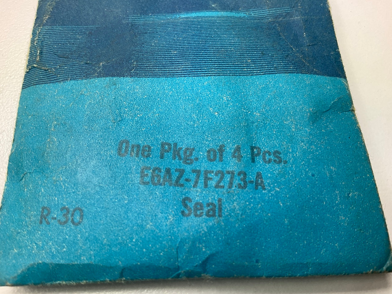 (4) NEW Ford E6AZ-7F273-A Automatic Transmission Output Shaft Housing Seal, AOD