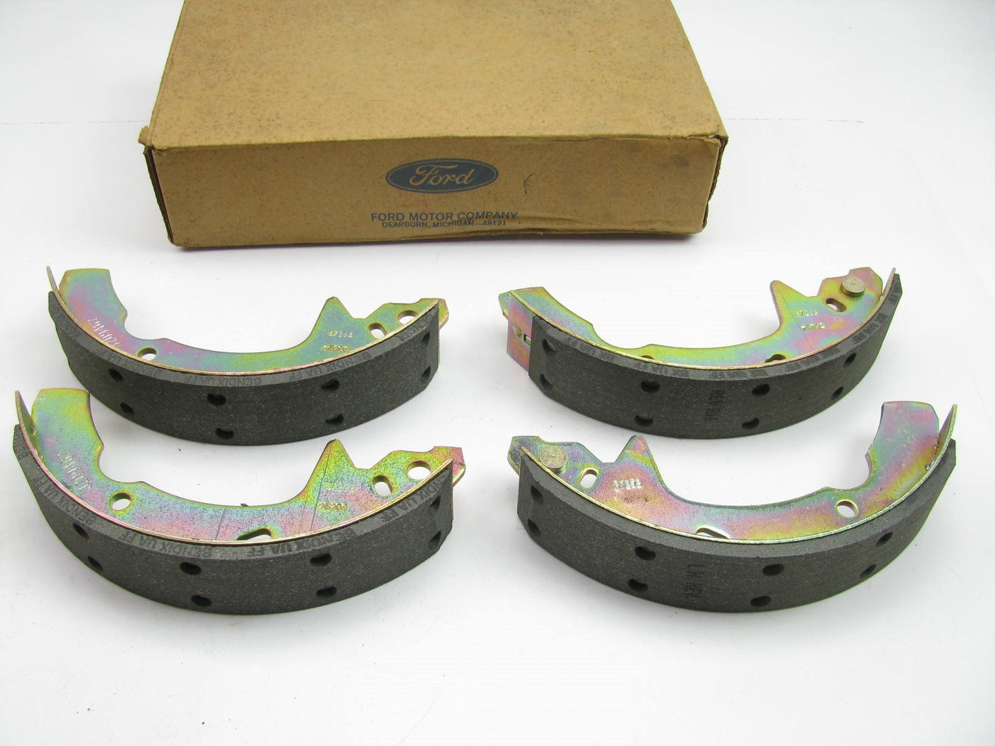 NEW GENUINE OEM Rear Brake Shoes 1986-1992 Ford Taurus, Sable SEDAN E6DZ-2200-A