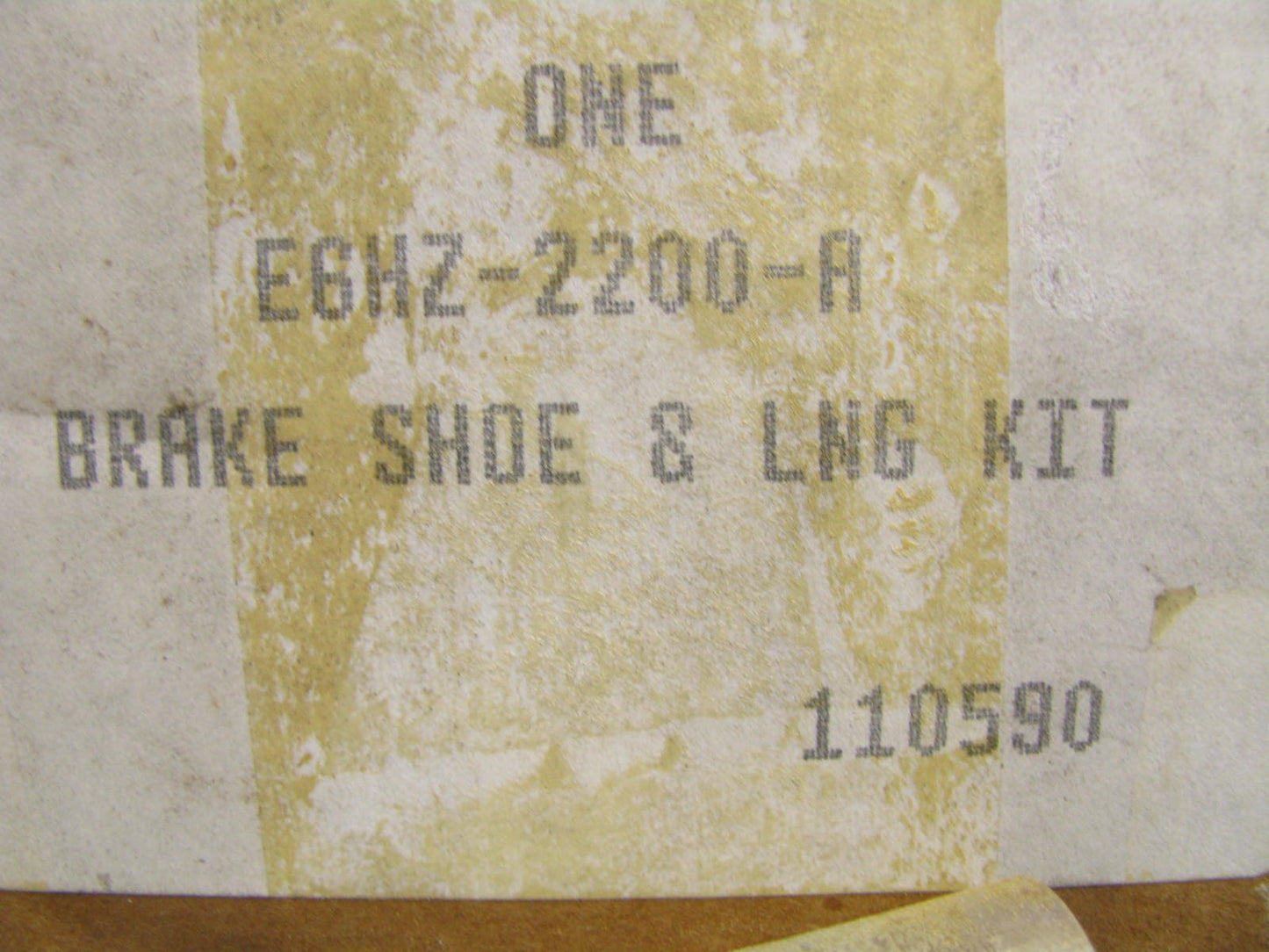 (1) NEW GENUINE OEM Ford E6HZ-2200-A Brake Shoe 1986-up Medium Heavy Truck