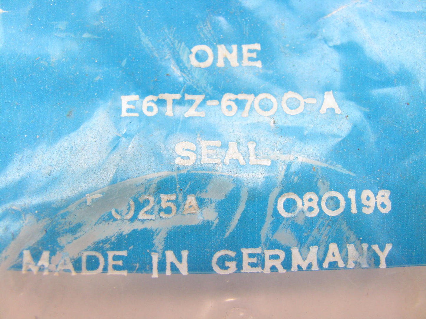 NEW - OEM Ford E6TZ-6700-A Front Engine Crankshaft Seal 1986-2004 2.8L 2.9L 4.0L