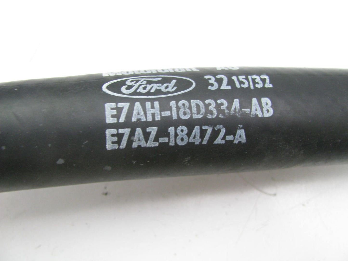 NEW - OEM Ford E7AZ-18472-A HVAC Molded Heater Hose